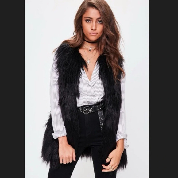 Black Sleeveless Faux Fur jacket women's size M - Picture 1 of 3